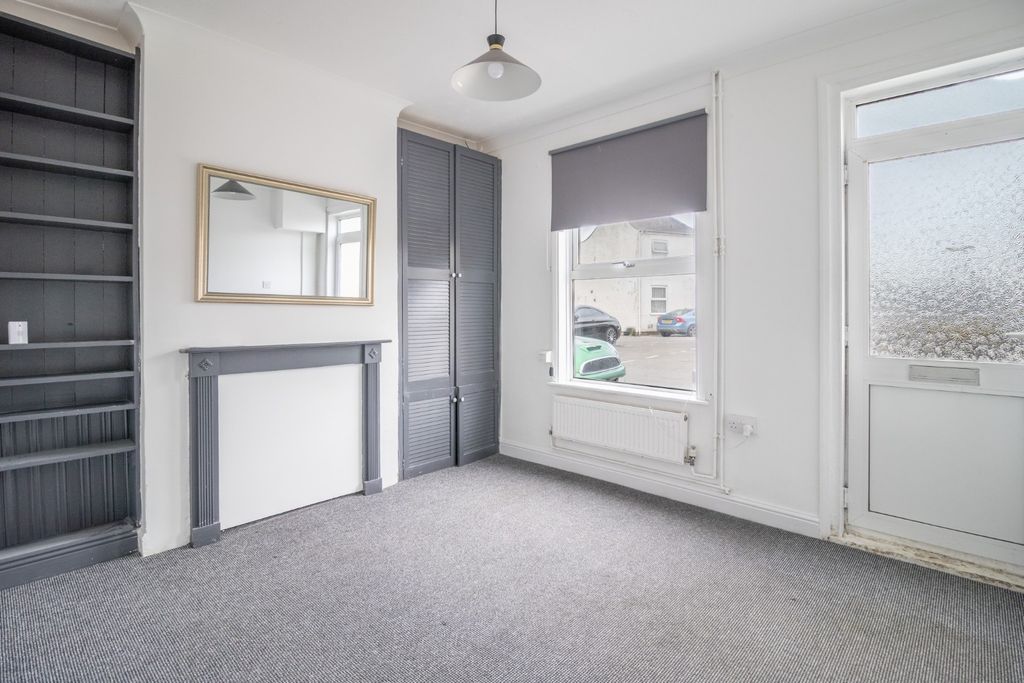 Property photo 3 of 15 5218194