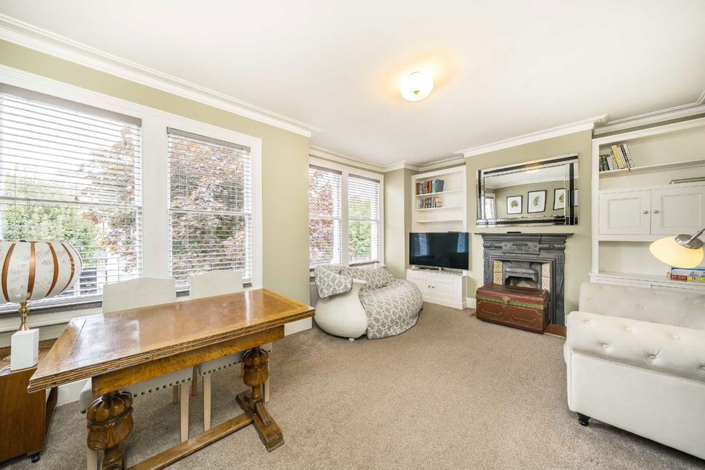 Property photo 2 of 7