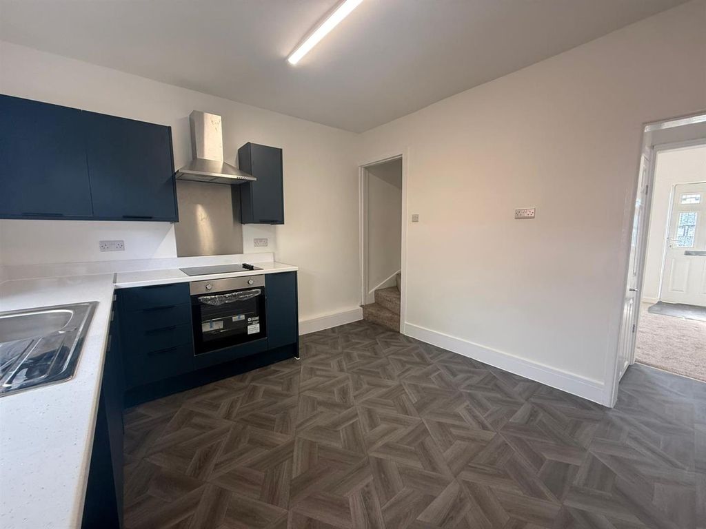 Property photo 3 of 10 Photo-2026-04-13-12-43-14 2.Jpg