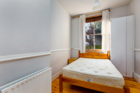 Property photo 3 of 6