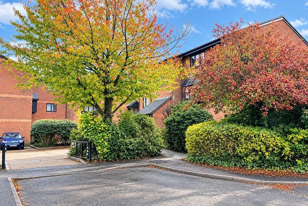 Property photo 1 of 8