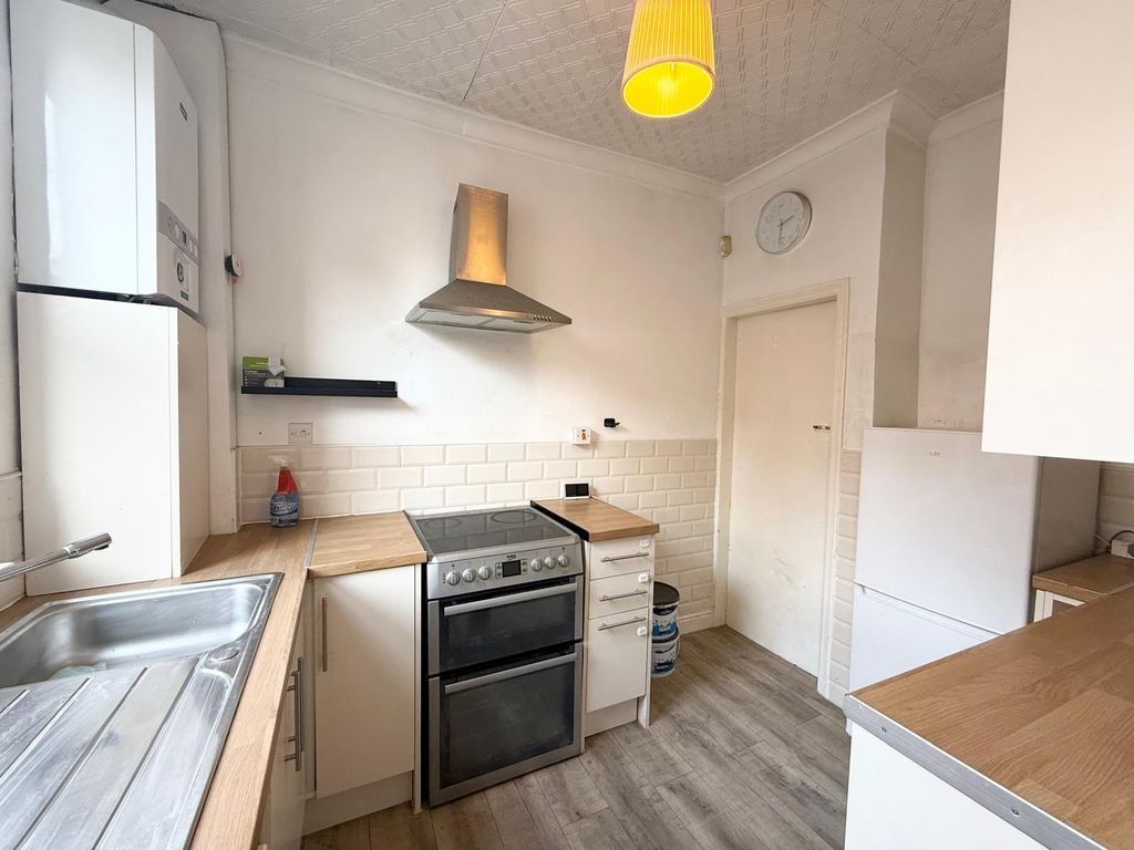 Property photo 2 of 10 Picture No. 06