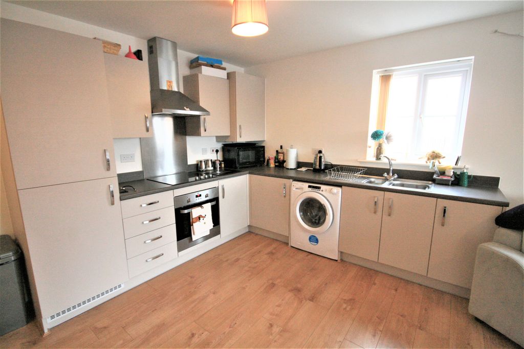 Property photo 3 of 14