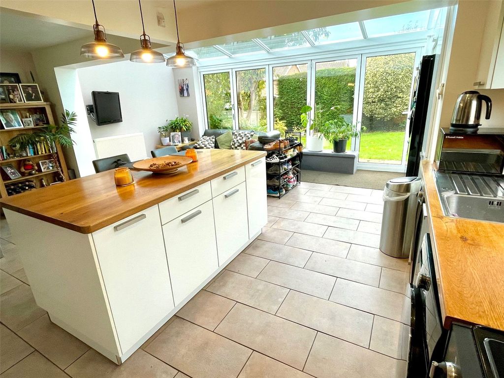 Property photo 1 of 23 Kitchen Diner