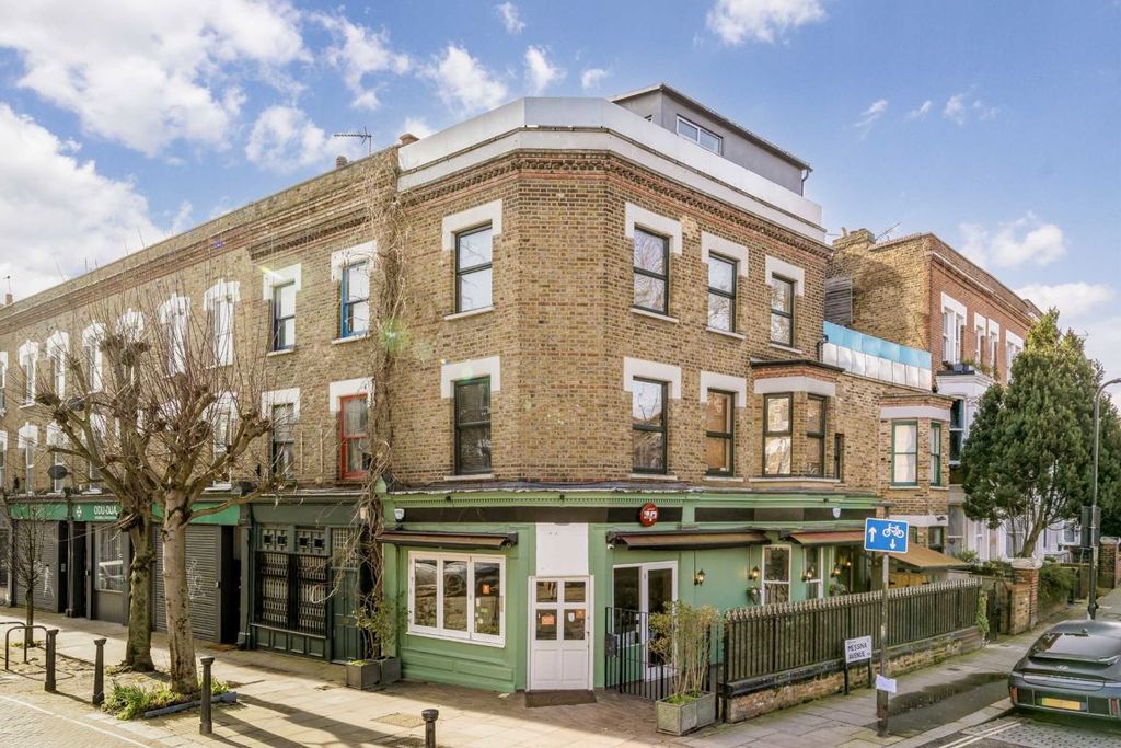 Property photo 1 of 7