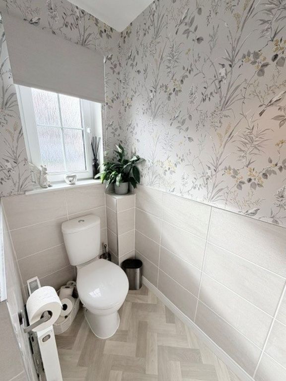 Property photo 3 of 37