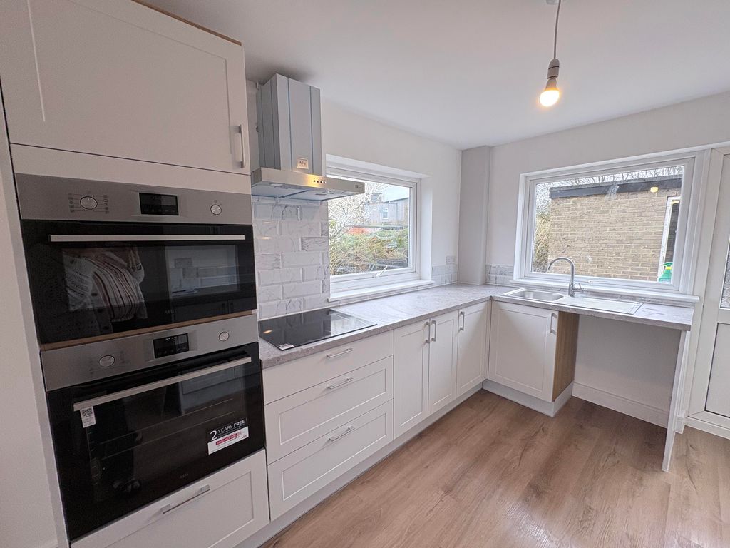 Property photo 2 of 15 Img_7988