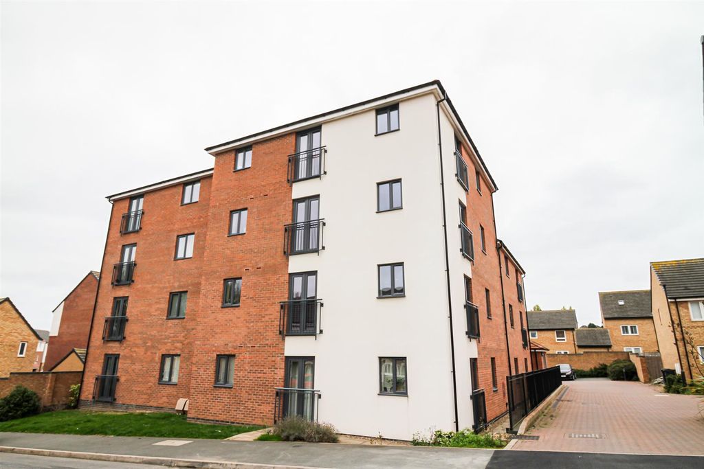 Property photo 1 of 26 Img_8898.Jpg