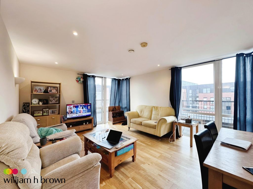 Property photo 2 of 12 Image