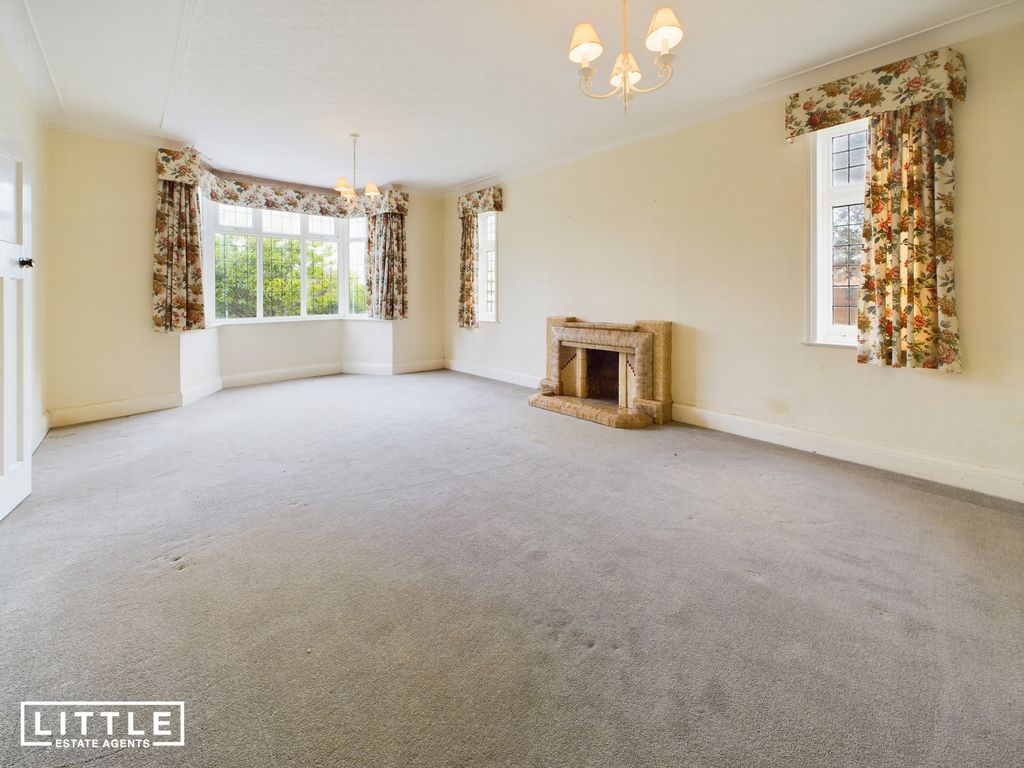 Property photo 3 of 21 Photo 10