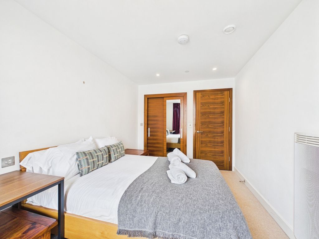 Property photo 3 of 5