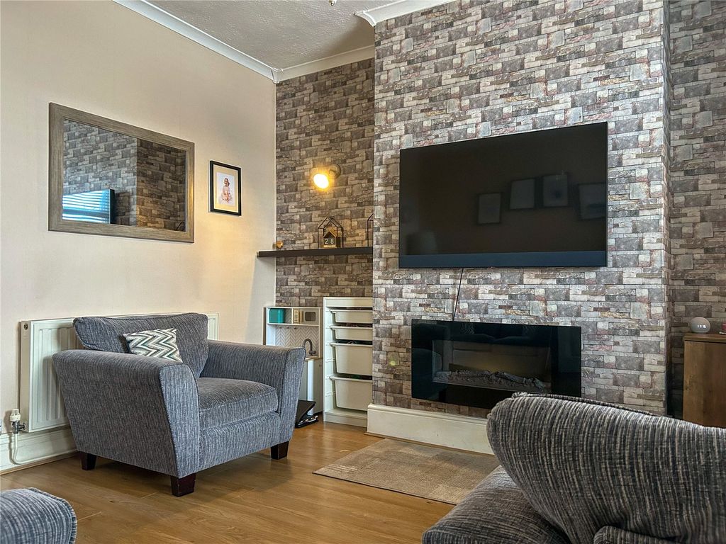 Property photo 2 of 19 Living Room