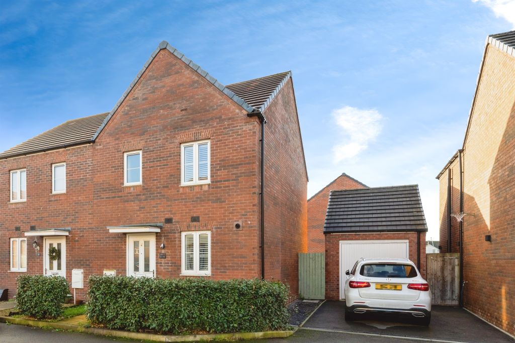 Property photo 2 of 18