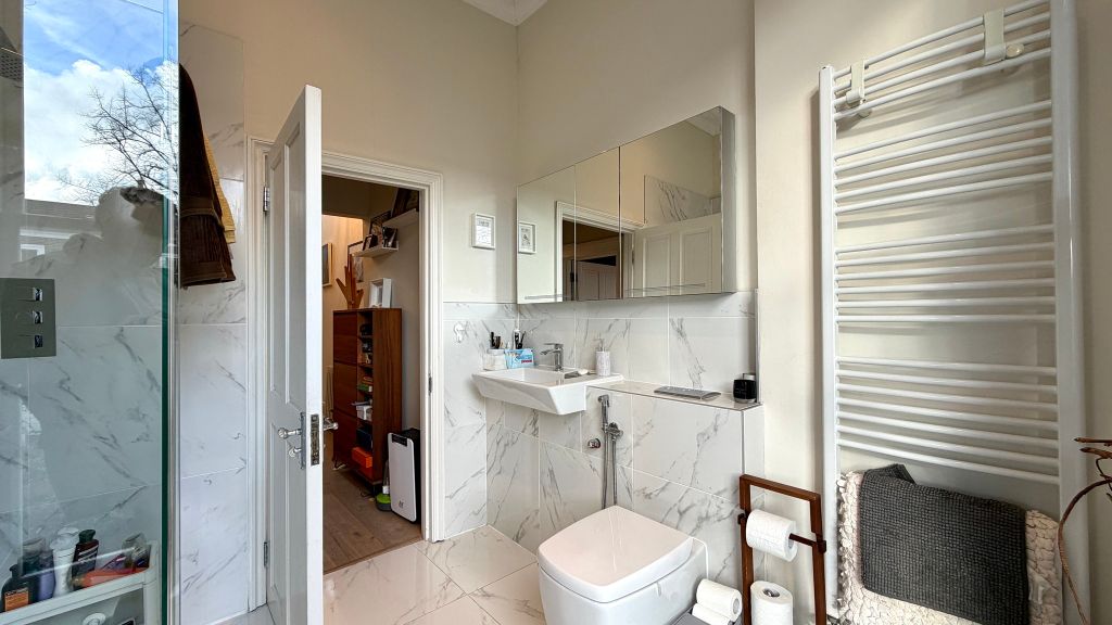 Property photo 3 of 31