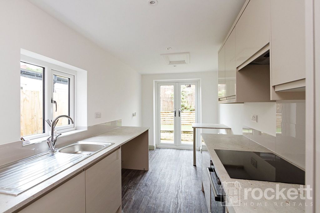 Property photo 3 of 31 Picture No. 30