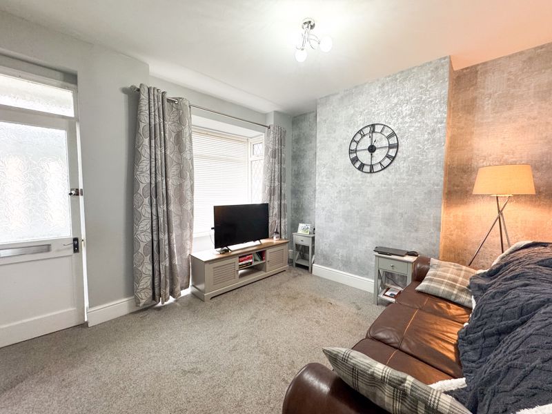 Property photo 3 of 10 Photo 3