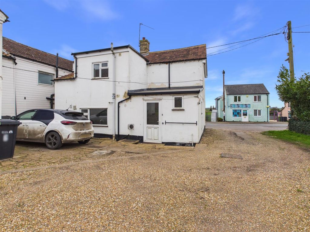 Property photo 1 of 22