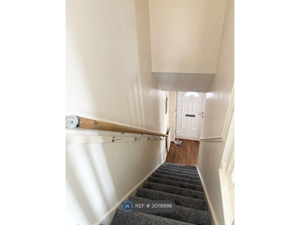 Property photo 3 of 17 Stairs