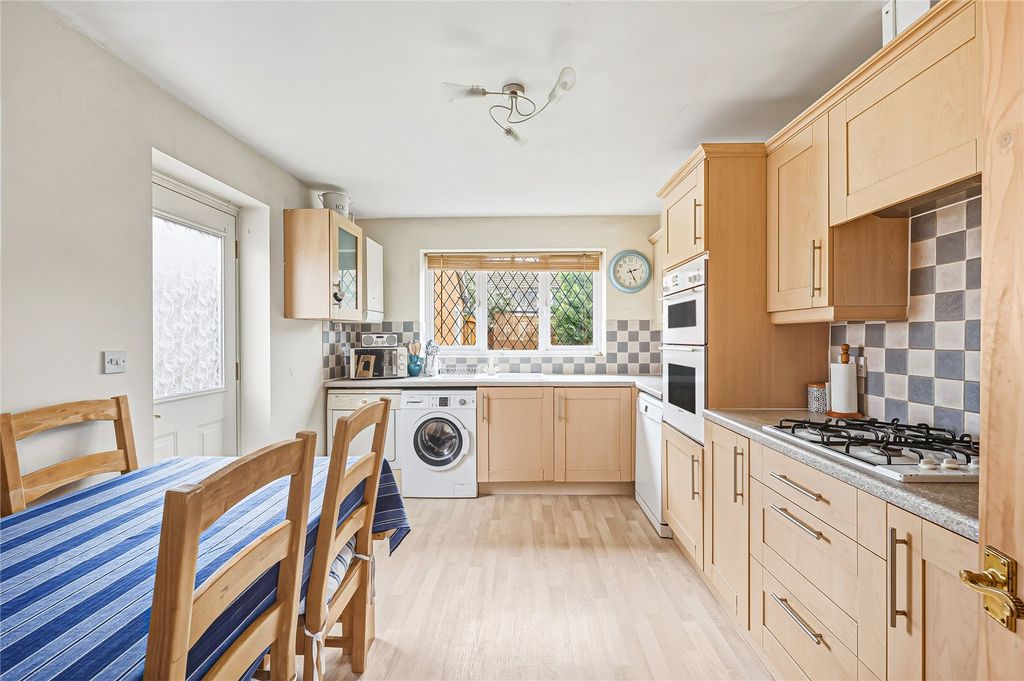 Property photo 3 of 20 Picture No. 12