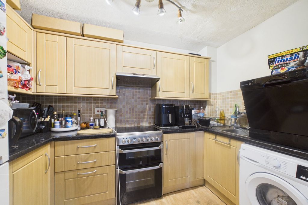 Property photo 3 of 5 Picture No. 10