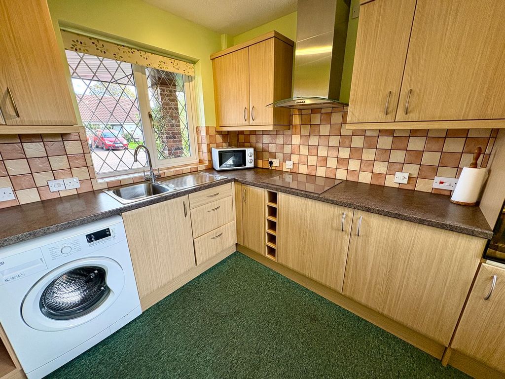Property photo 3 of 9