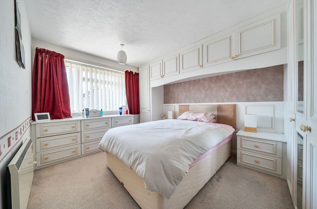 Property photo 3 of 12 148332486A3Ec4cc879B5