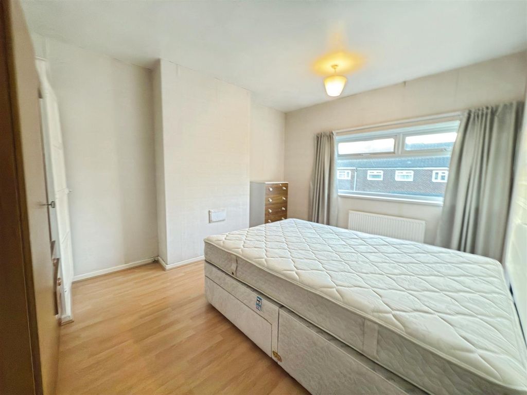 Property photo 1 of 13 0Cdc5254--49A6-9C2C-891Ccb6693D5-10099-0000017CD1E