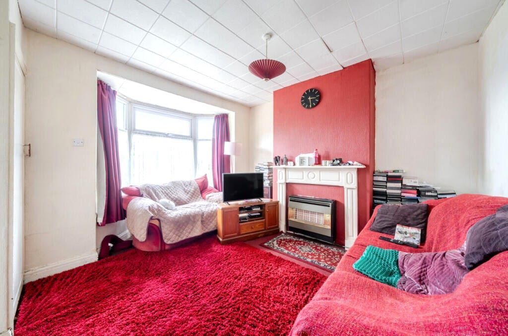 Property photo 2 of 11