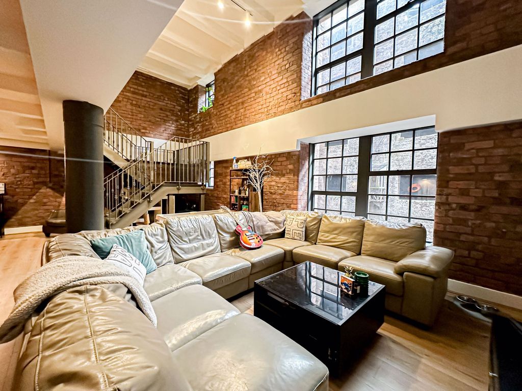 Property photo 3 of 16 Photo 7