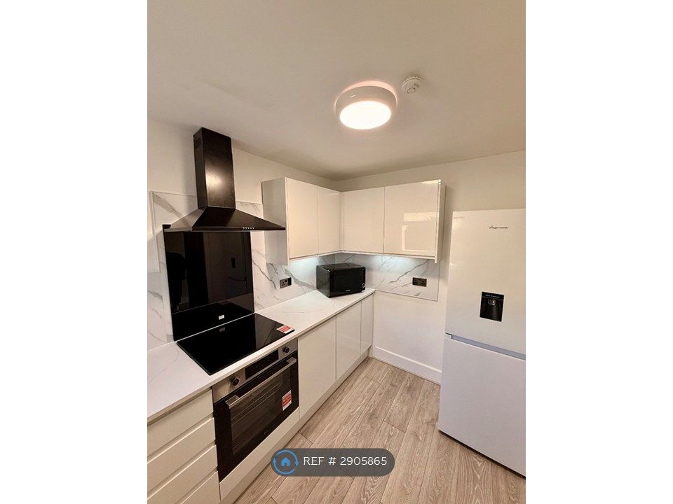 Property photo 1 of 33 Kitchen