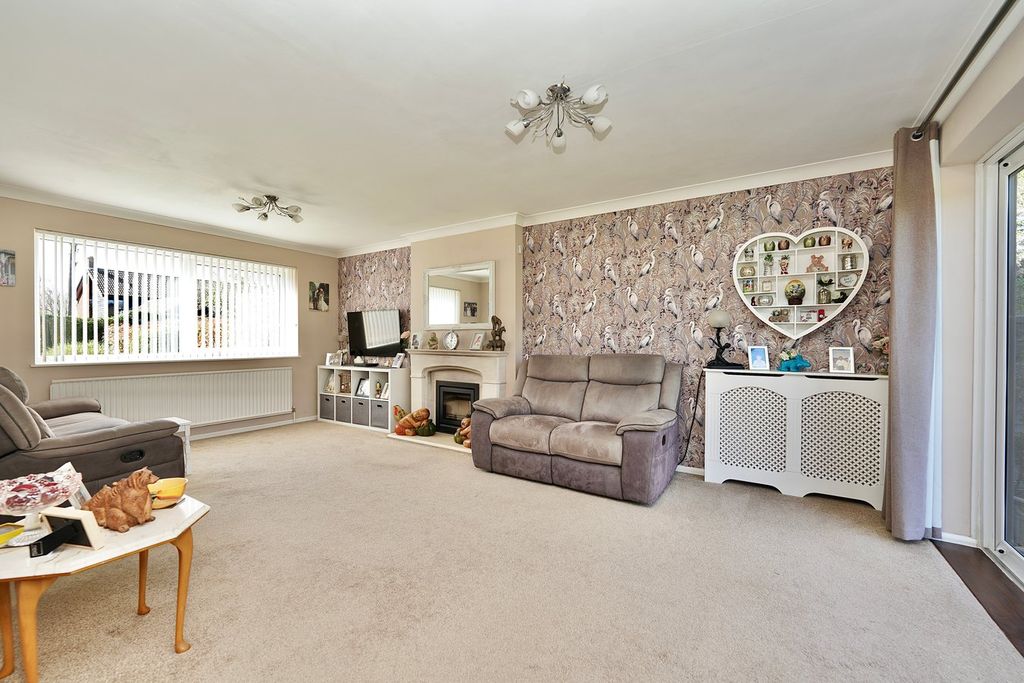 Property photo 2 of 22