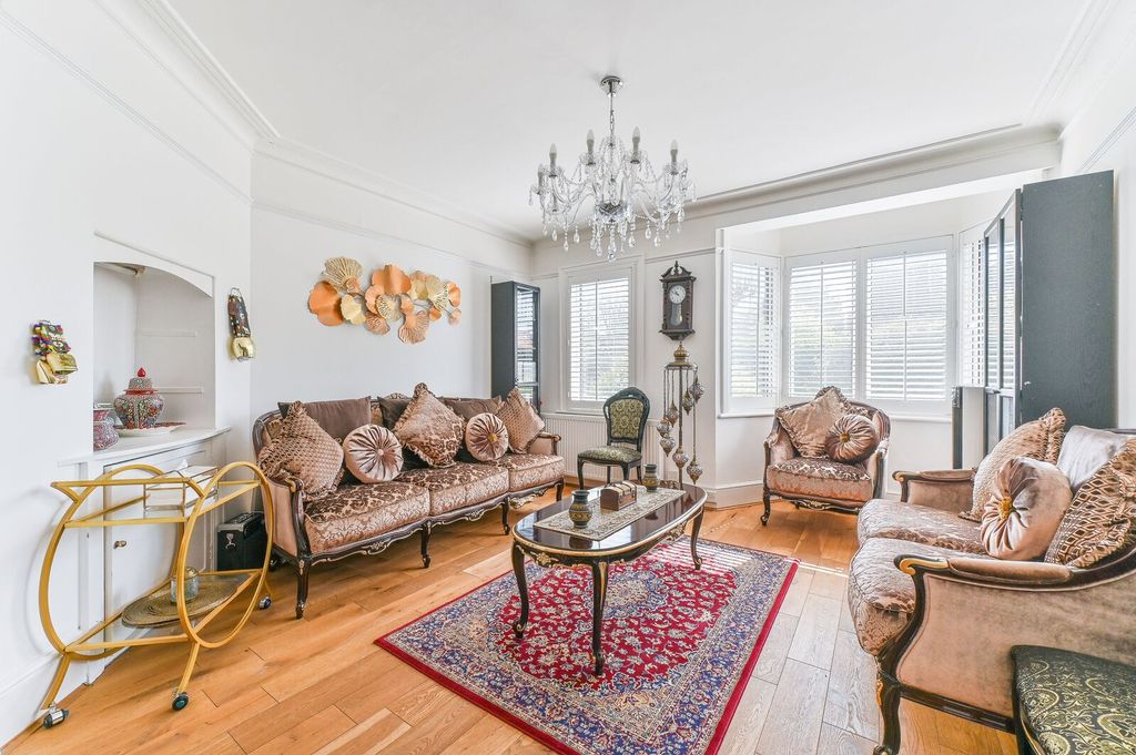 Property photo 1 of 30