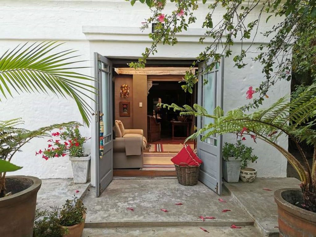 Property photo 2 of 38 1Sw1681985