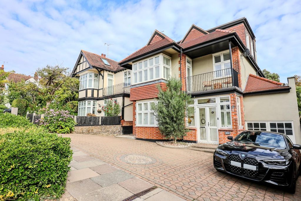 Property photo 1 of 57