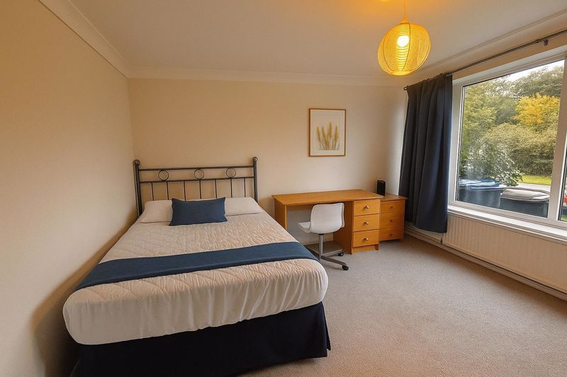 Property photo 3 of 9 Photo 2