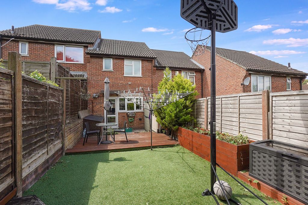 Property photo 2 of 16