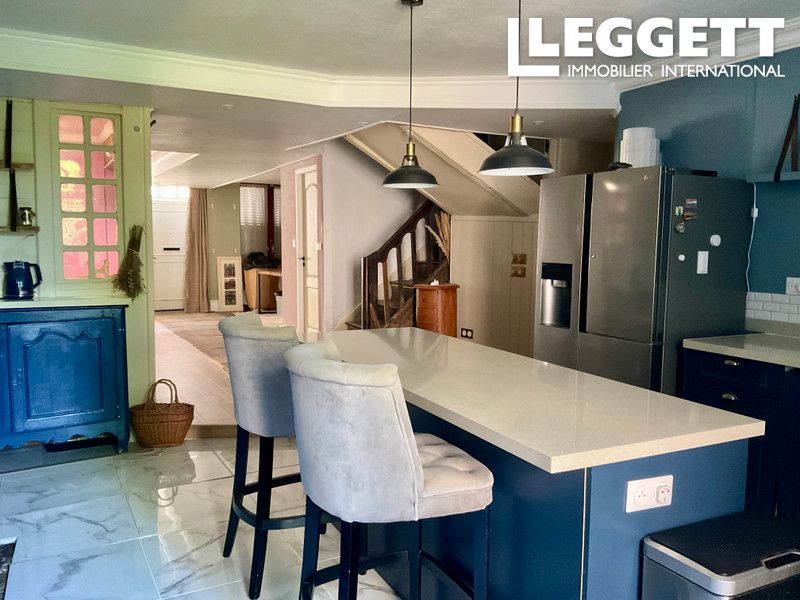 Property photo 1 of 10