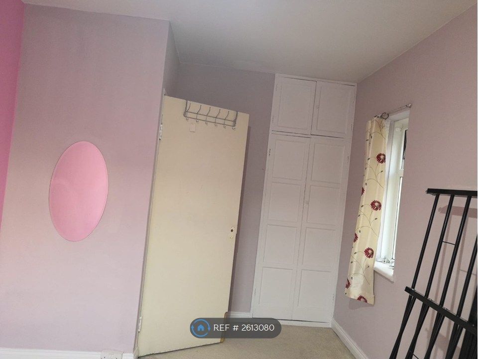 Property photo 3 of 3