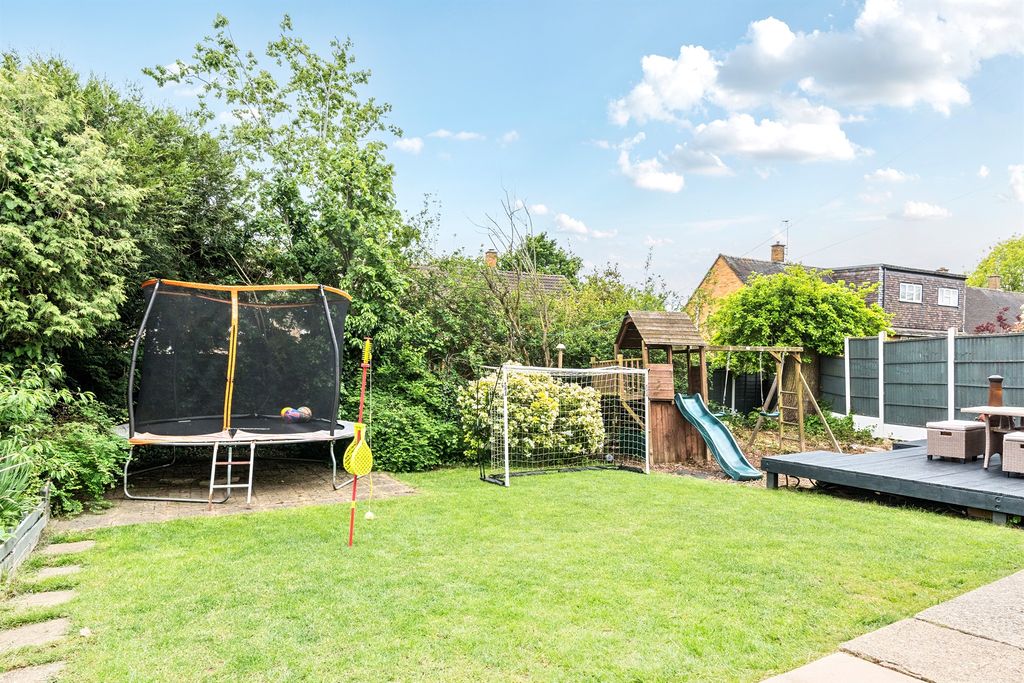 Property photo 2 of 12