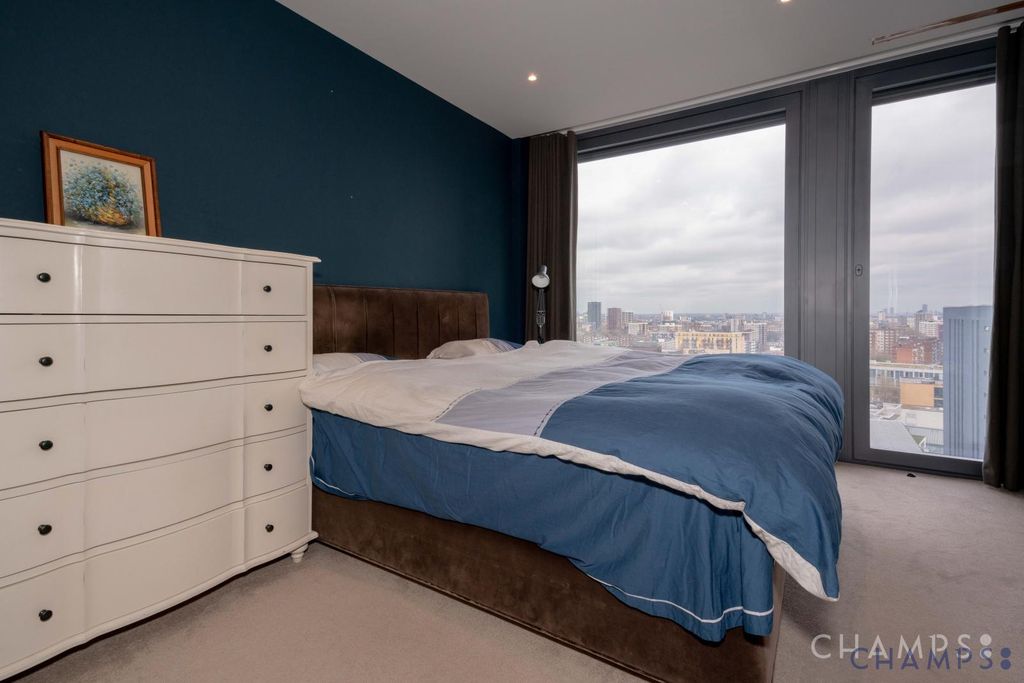 Property photo 2 of 13 Gallery