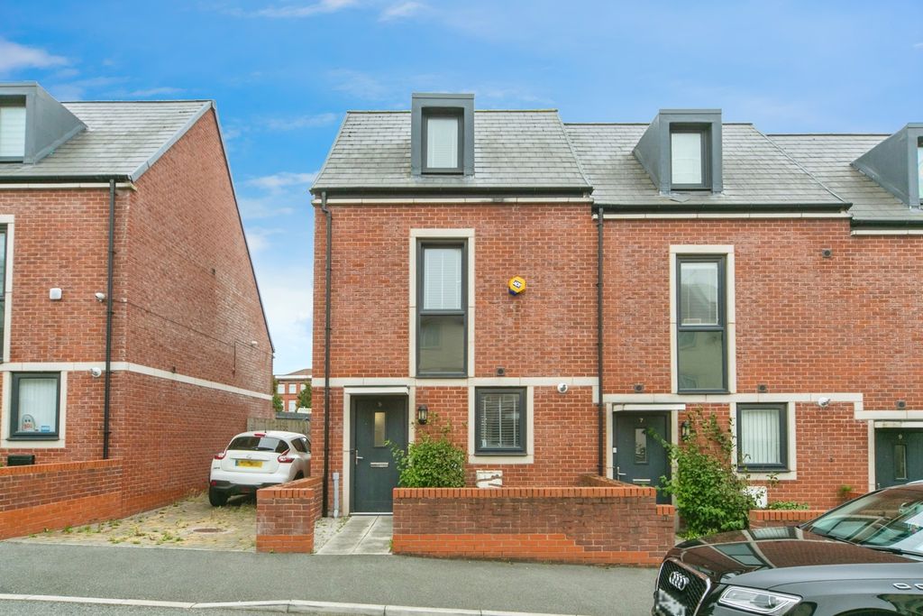 Property photo 1 of 17 Photo