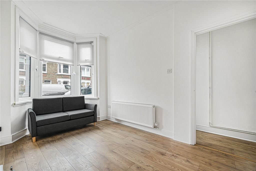 Property photo 2 of 12 Picture No. 02