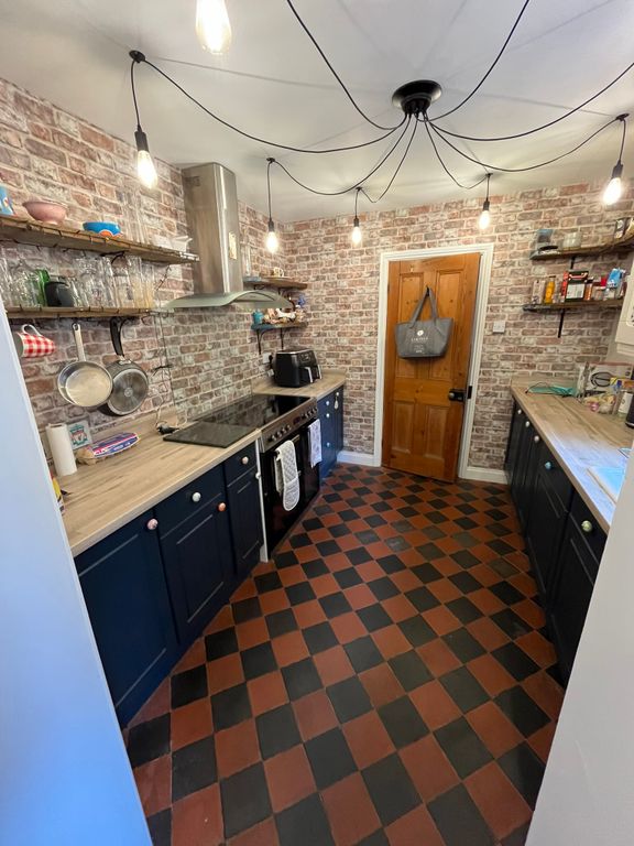 Property photo 2 of 12