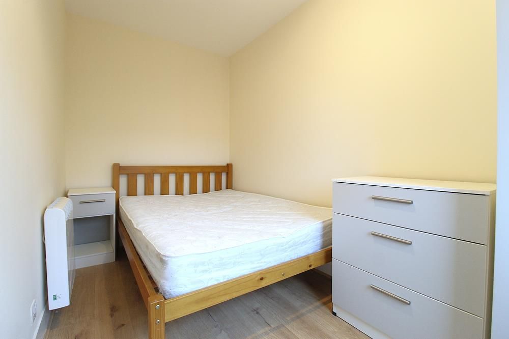 Property photo 2 of 4 Bedroom