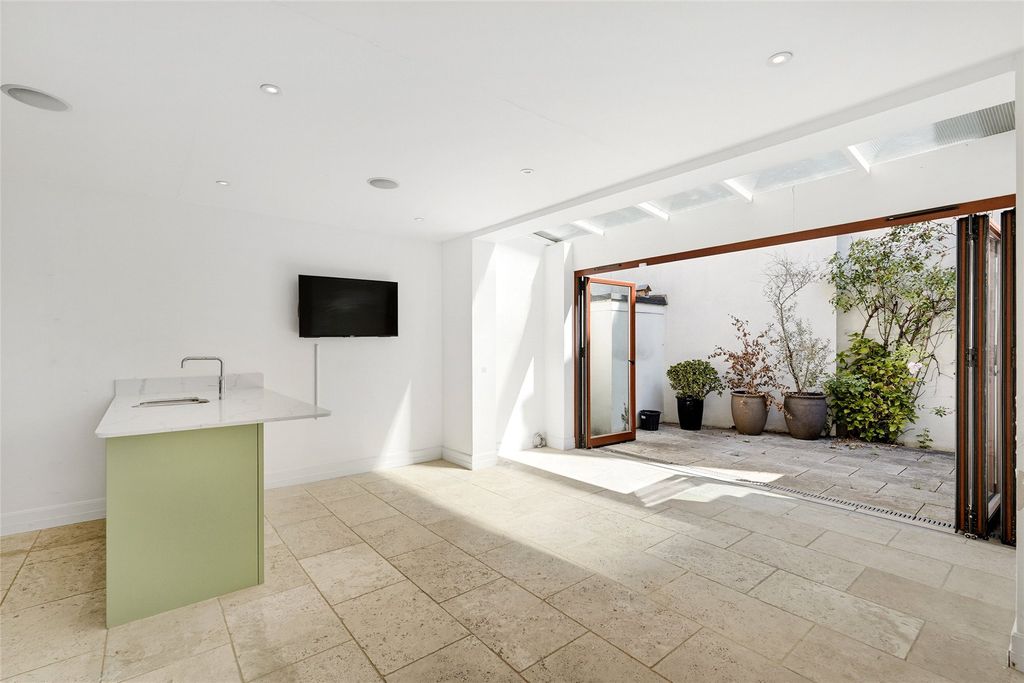Property photo 1 of 13 Picture No. 04
