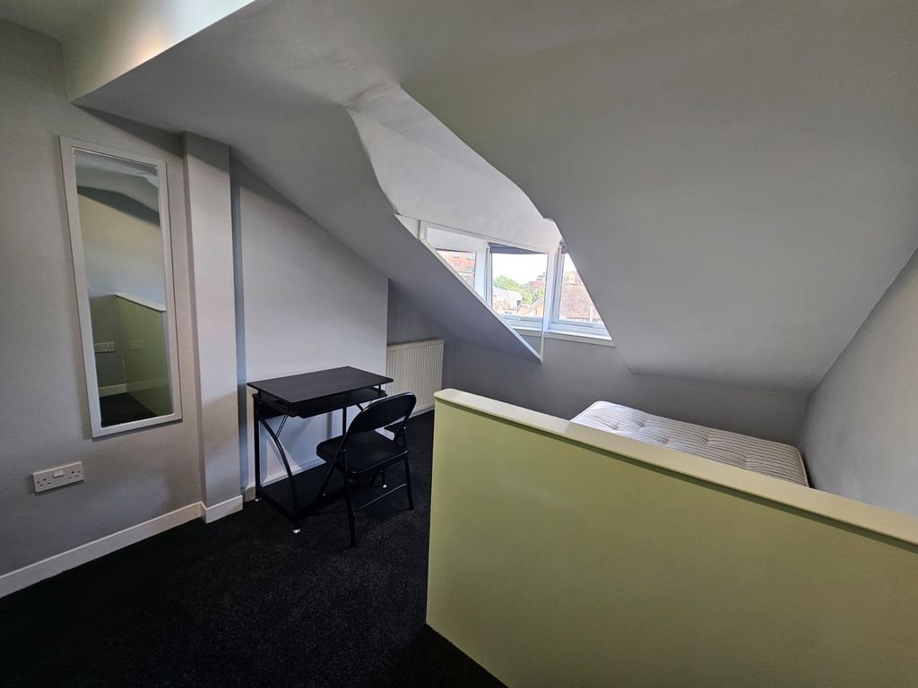 Property photo 2 of 2