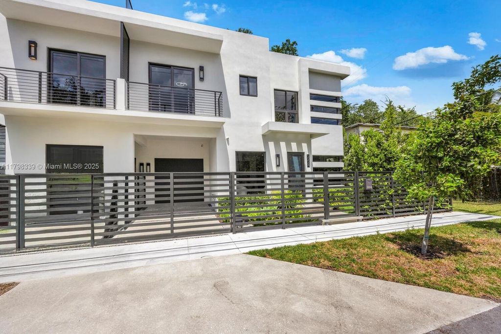 Property photo 2 of 30 <Alttext/>