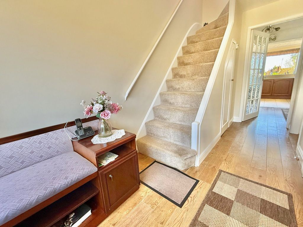 Property photo 2 of 22