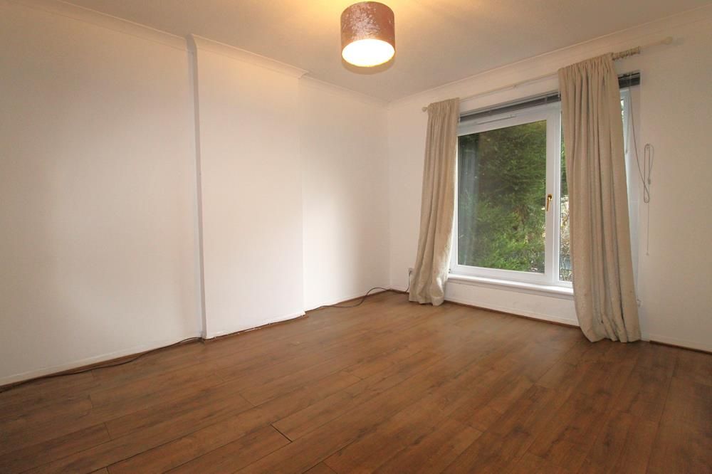 Property photo 2 of 9 Lounge