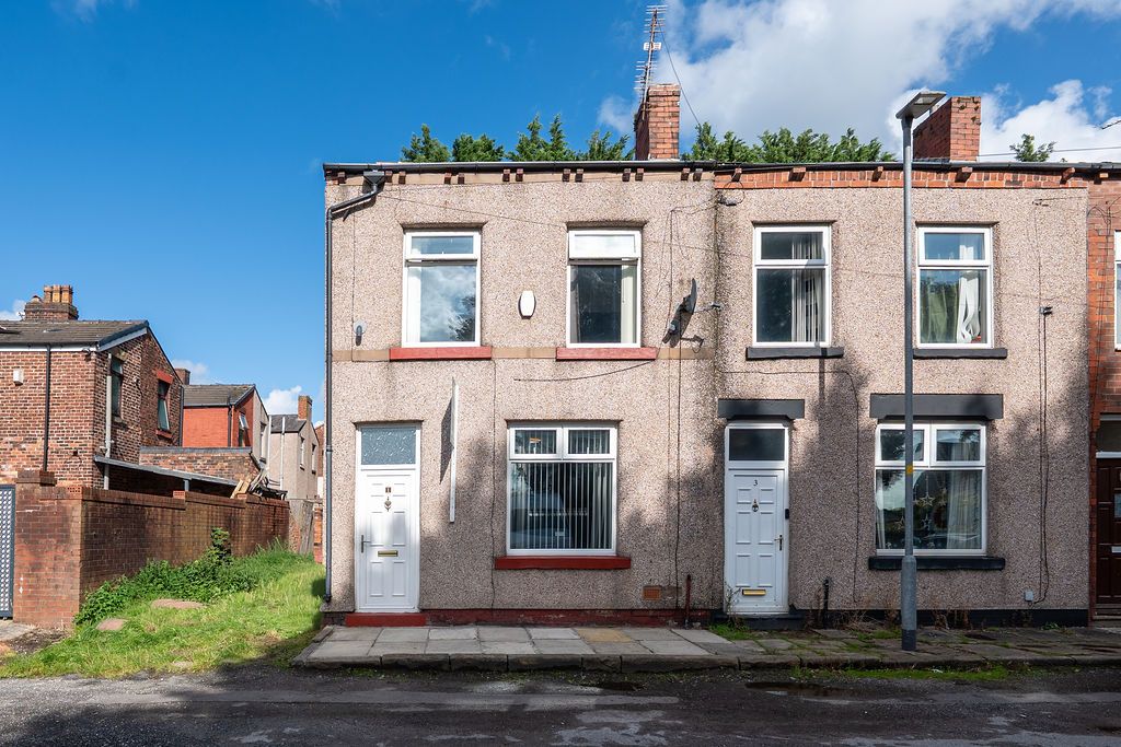 Property photo 1 of 15 1 Eaton Street